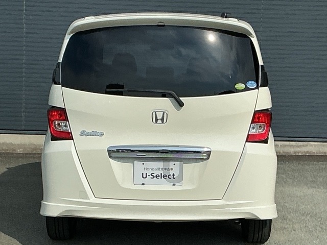 2011 Honda Freed Spike – thumbnail 4