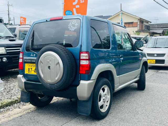 2004 Mitsubishi Pajero Mini – thumbnail 3