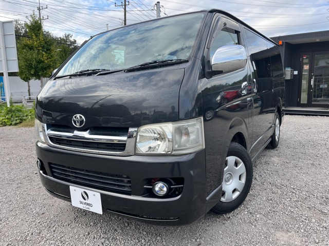 2004 Toyota Hiace