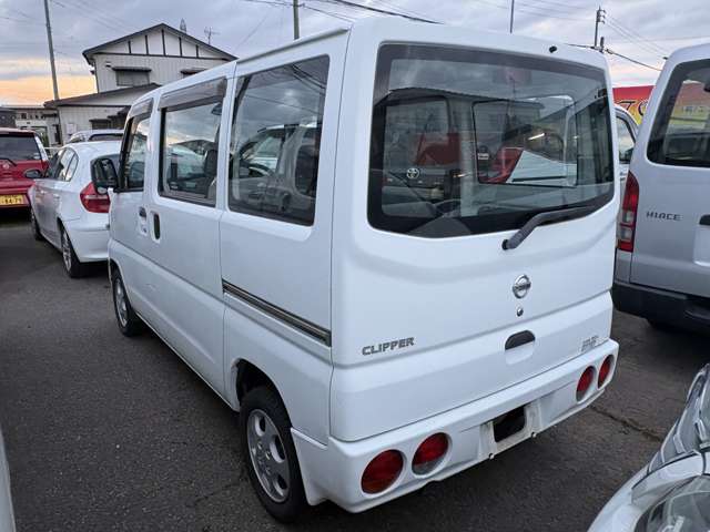2011 Nissan Clipper – thumbnail 3