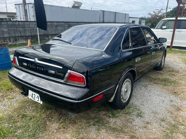 1995 Nissan President – thumbnail 4