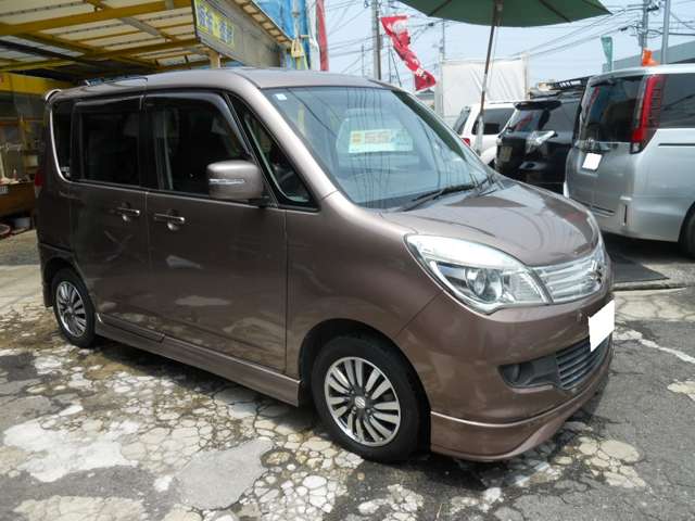 2011 Suzuki Solio – thumbnail 2