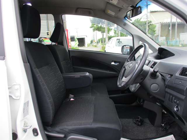 2011 Daihatsu Move – thumbnail 4