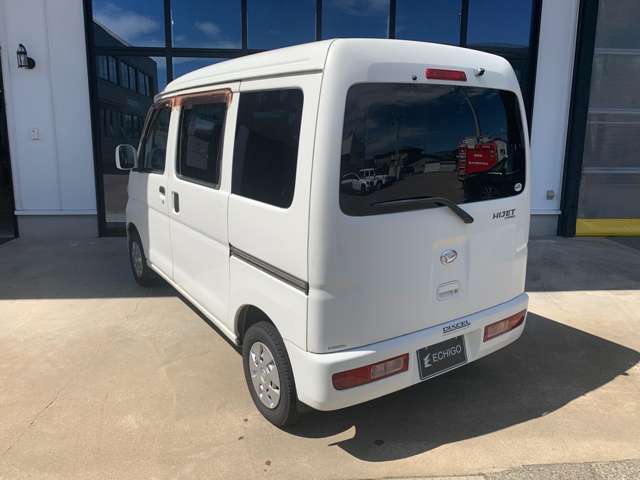 2010 Daihatsu Hijet Cargo – thumbnail 4
