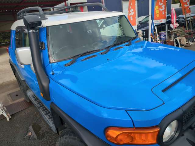 2011 Toyota FJ Cruiser – thumbnail 4