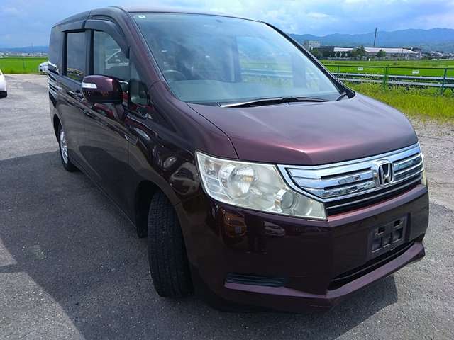 2010 Honda Stepwgn – thumbnail 3