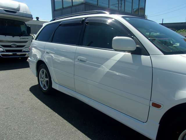 1998 Toyota Caldina – thumbnail 4