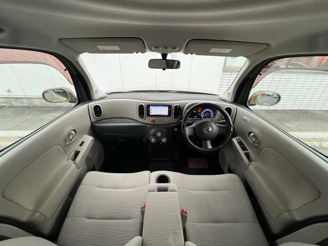 2009 Nissan Cube – thumbnail 2