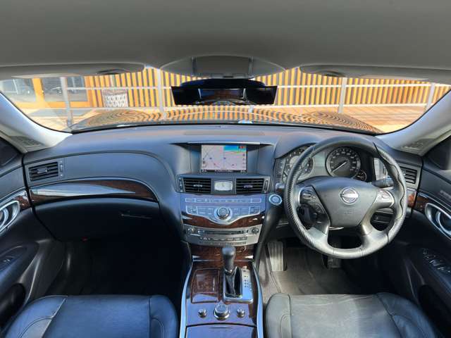 2009 Nissan Fuga – thumbnail 3
