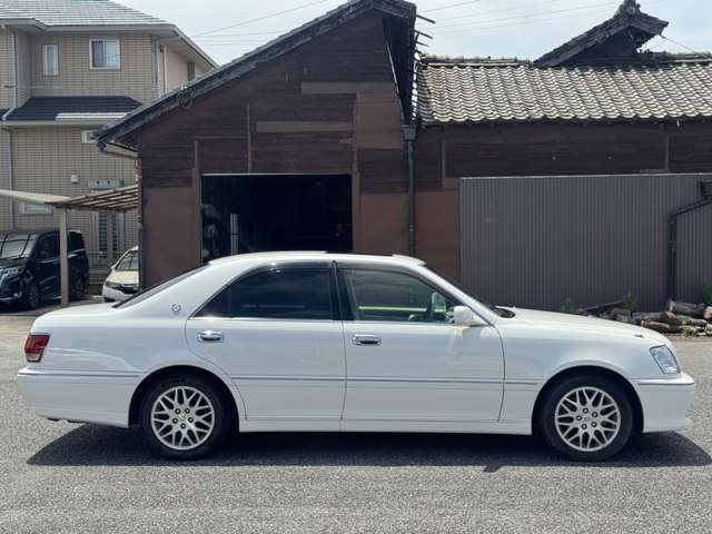 2001 Toyota Crown Athlete – thumbnail 4