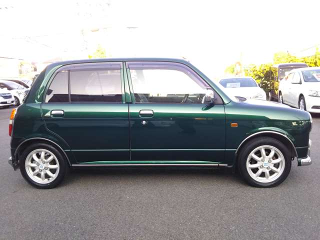 2004 Daihatsu Mira Gino – thumbnail 3