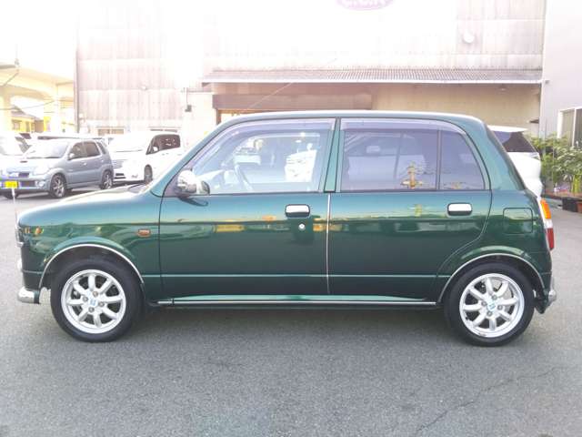 2004 Daihatsu Mira Gino – thumbnail 4