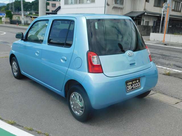 2009 Daihatsu Esse – thumbnail 2