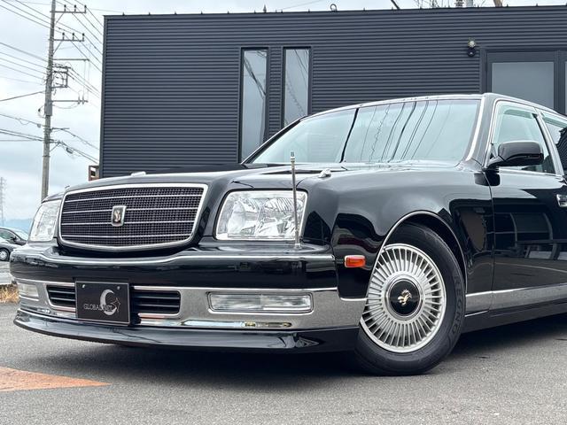 2011 Toyota Century – thumbnail 3