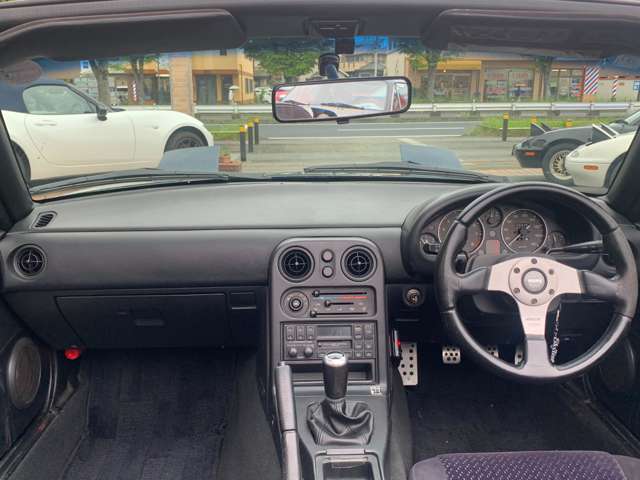 1997 Mazda Roadster – thumbnail 2