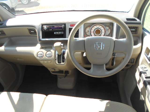 2011 Honda Life – thumbnail 4