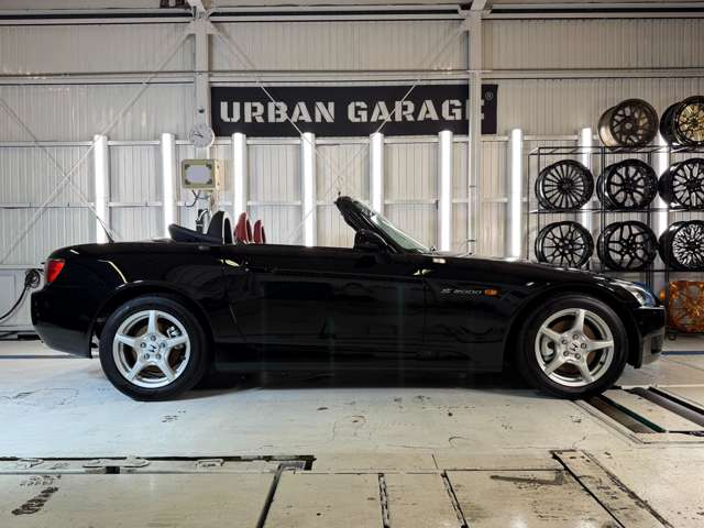 2000 Honda S2000 – thumbnail 2