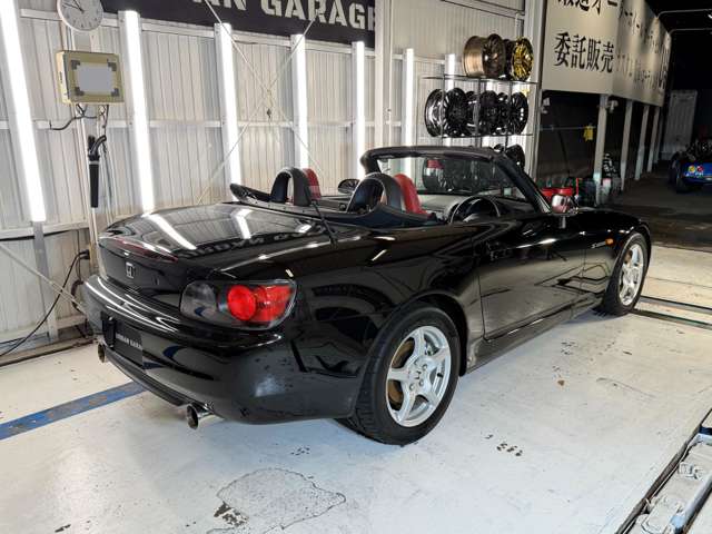 2000 Honda S2000 – thumbnail 3