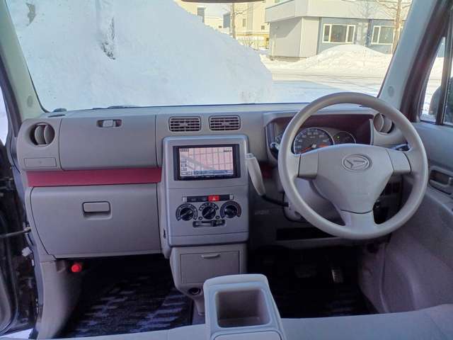 2011 Daihatsu Move Conte – thumbnail 2