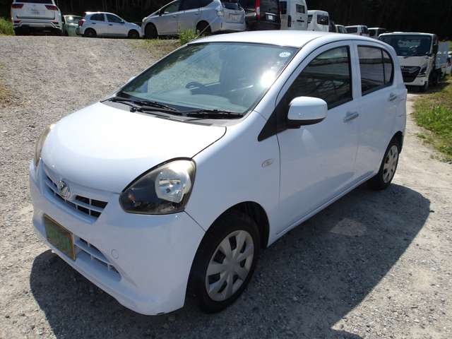 2011 Daihatsu Mira e:S – thumbnail 3