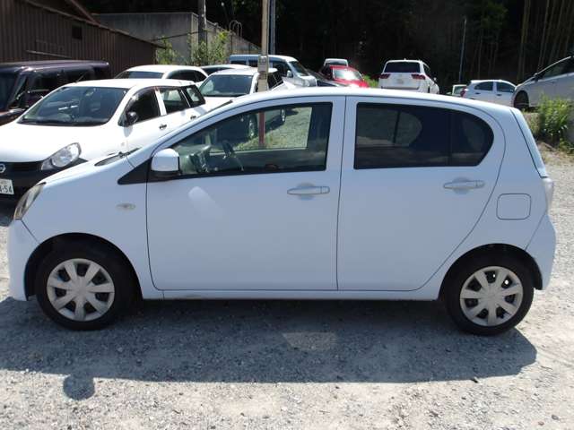 2011 Daihatsu Mira e:S – thumbnail 4