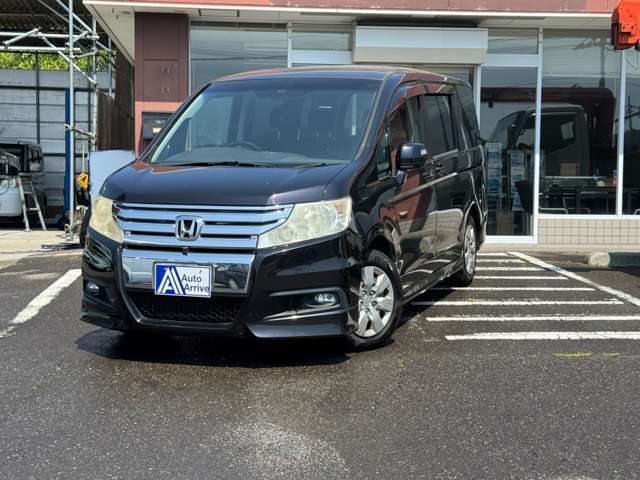 2010 Honda Stepwgn – thumbnail 3