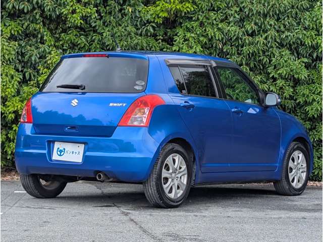 2009 Suzuki Swift – thumbnail 3
