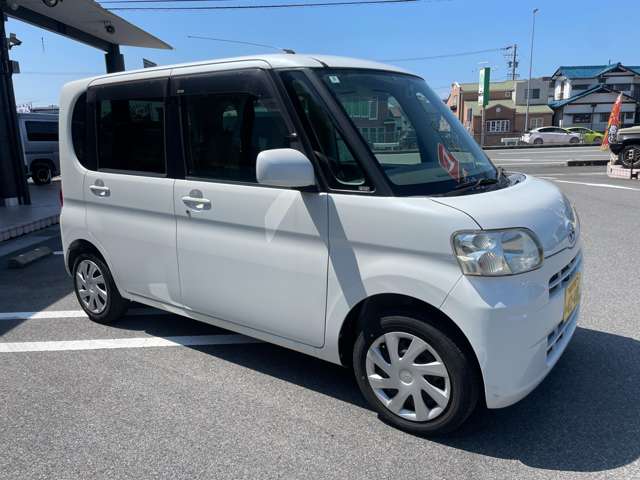 2011 Daihatsu Tanto – thumbnail 3
