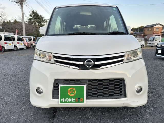 2011 Nissan Roox – thumbnail 3