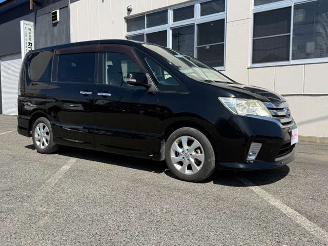 2011 Nissan Serena – thumbnail 3