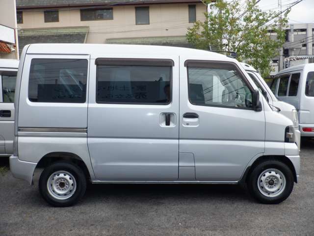 2010 Nissan Clipper – thumbnail 4