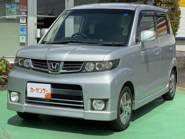 2010 Honda Zest – thumbnail 2