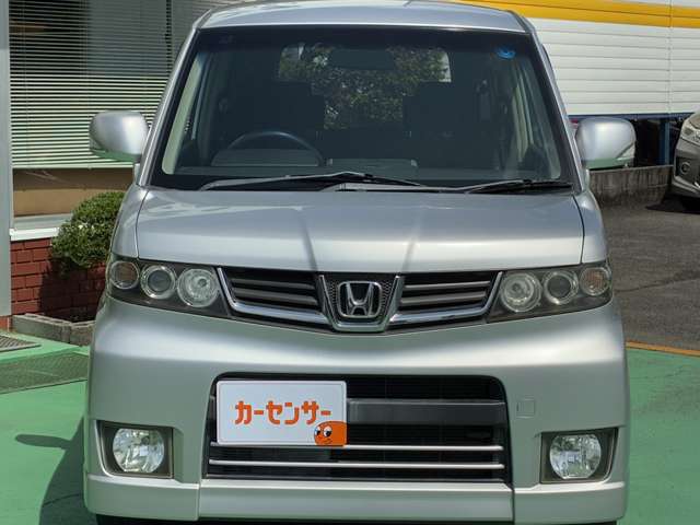 2010 Honda Zest – thumbnail 3