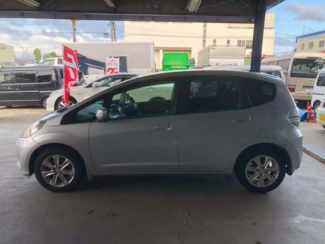 2011 Honda Fit Hybrid – thumbnail 3