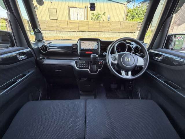 2011 Honda N-BOX – thumbnail 4