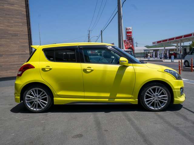 2011 Suzuki Swift – thumbnail 4