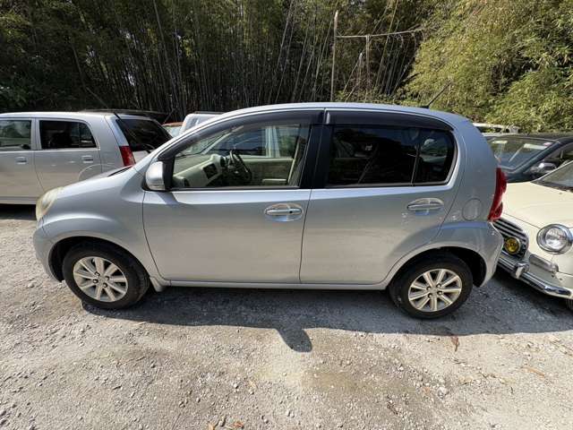 2011 Daihatsu Boon – thumbnail 2