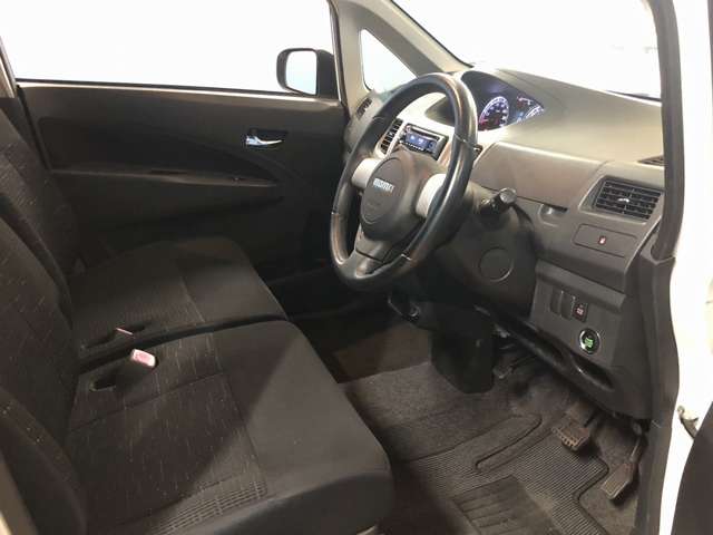 2011 Daihatsu Move – thumbnail 2