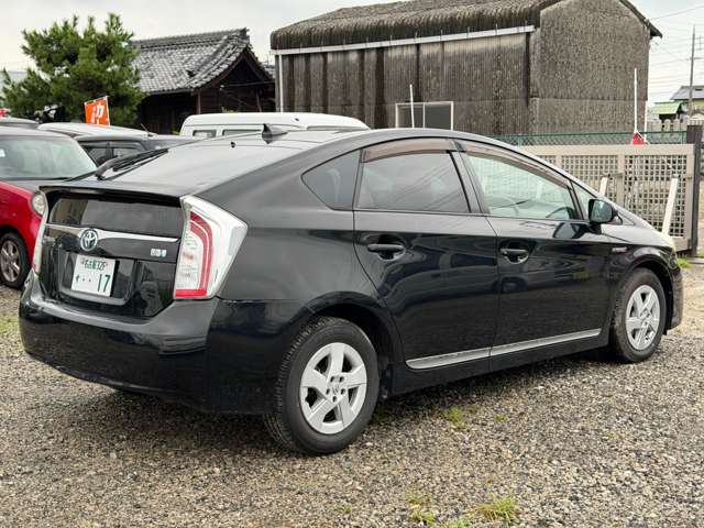 2010 Toyota Prius – thumbnail 4