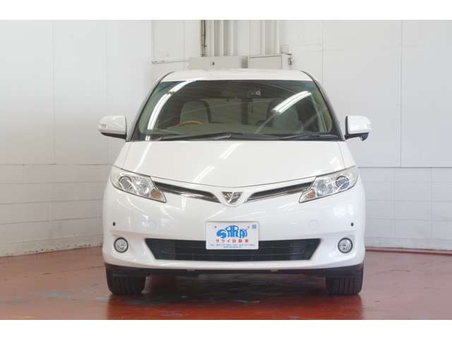 2011 Toyota Estima – thumbnail 2
