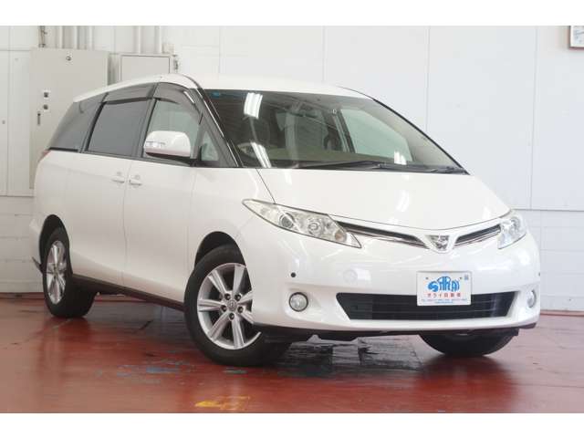 2011 Toyota Estima – thumbnail 3
