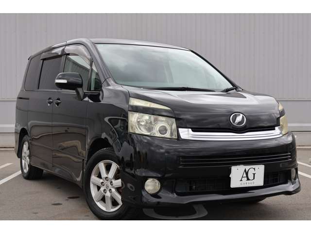 2009 Toyota Voxy – thumbnail 2