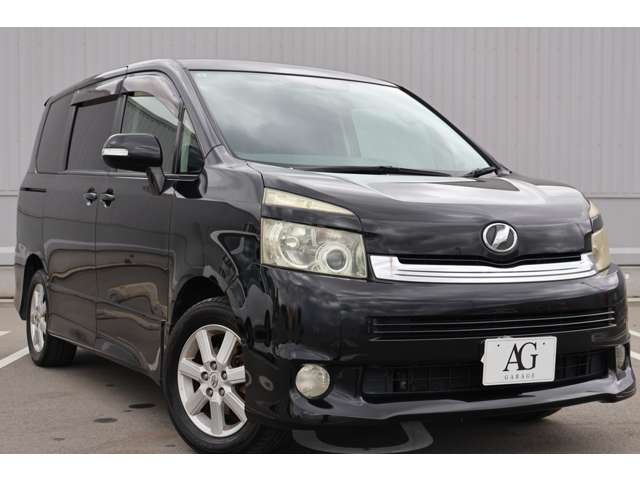 2009 Toyota Voxy – thumbnail 3