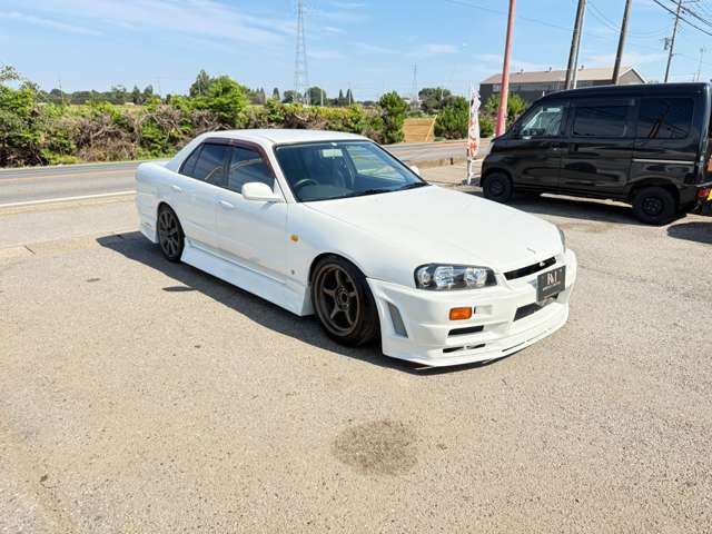 1998 Nissan Skyline – thumbnail 2
