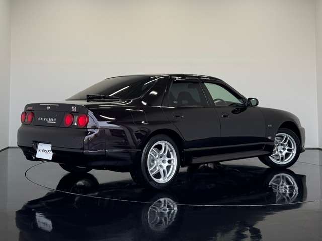 1998 Nissan Skyline GT-R Sedan – thumbnail 2