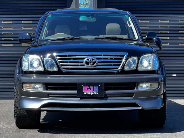 2004 Toyota Land Cruiser Cygnus – thumbnail 2