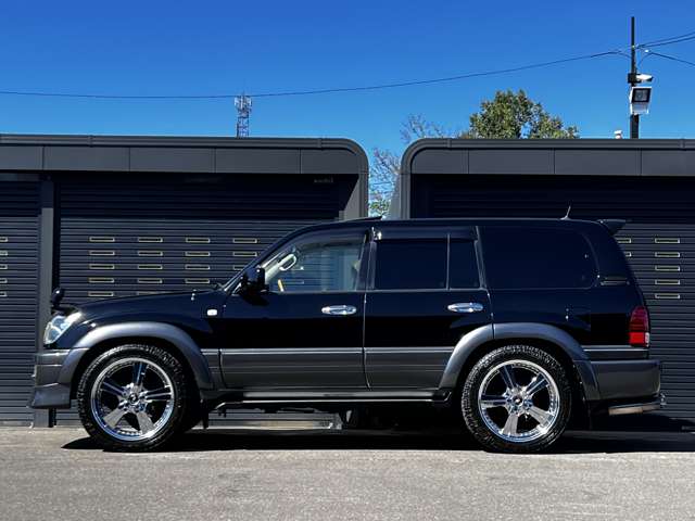 2004 Toyota Land Cruiser Cygnus – thumbnail 4