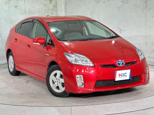 2010 Toyota Prius – thumbnail 2
