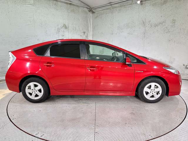2010 Toyota Prius – thumbnail 4