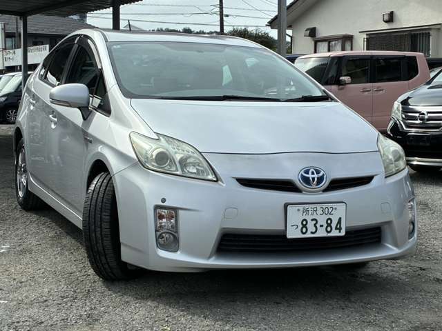 2010 Toyota Prius – thumbnail 3